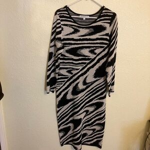 Madden Girl Dress Women's Long Sleeve Black & Cream Patterned - Size L